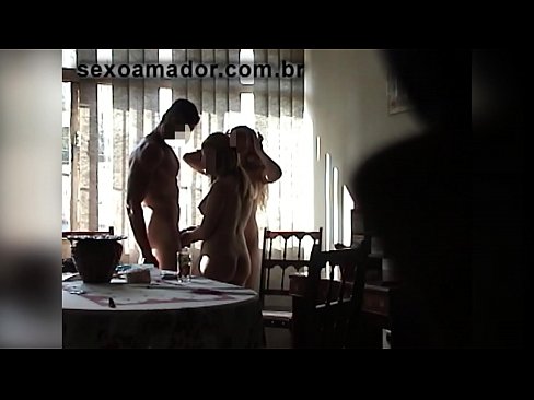 ❤️ Mmekọahụ enyi na-akpọ a ibu nwoke na a threesome na ya ❤️ Anal porn ❌️